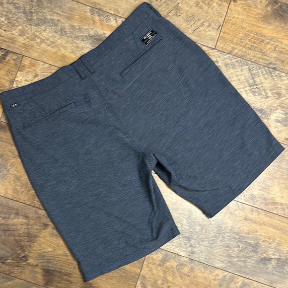 BILLABONG Men’s Crossfire Submersible 19” Hybrid Shorts, Size 38, EUC - Picture 5 of 8